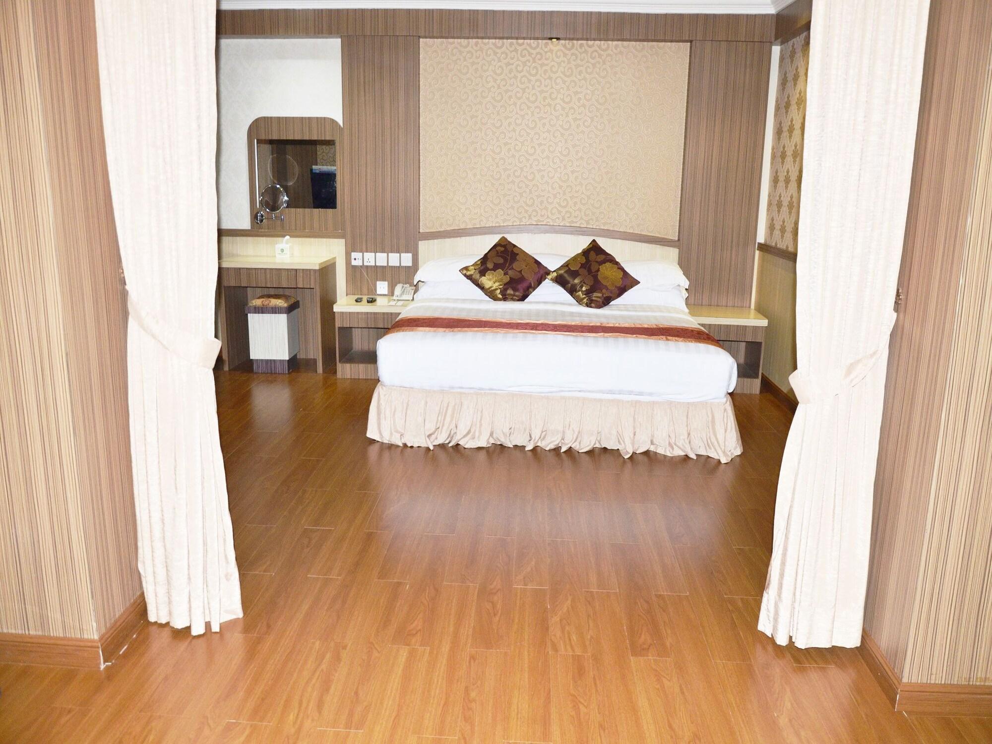 Formosa Hotel Batam Exterior photo