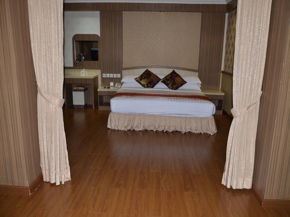 Formosa Hotel Batam Exterior photo