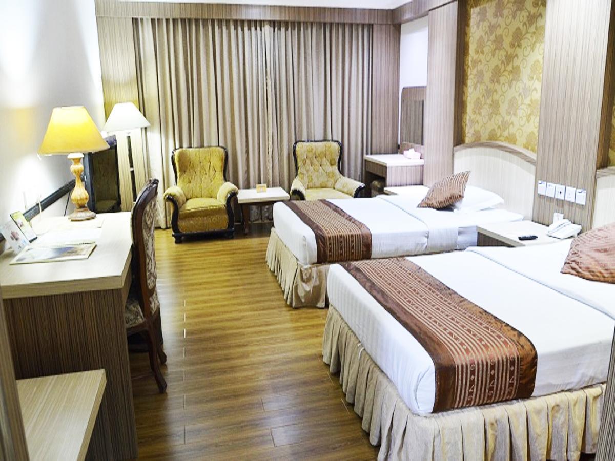 Formosa Hotel Batam Exterior photo
